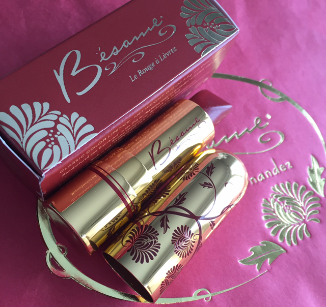 BESAME COSMETICS, LIPSTICK, VINTAGE, BEAUTY TRENDS 2016, BBLOGGER, REVIEW, JAMES VINCENT