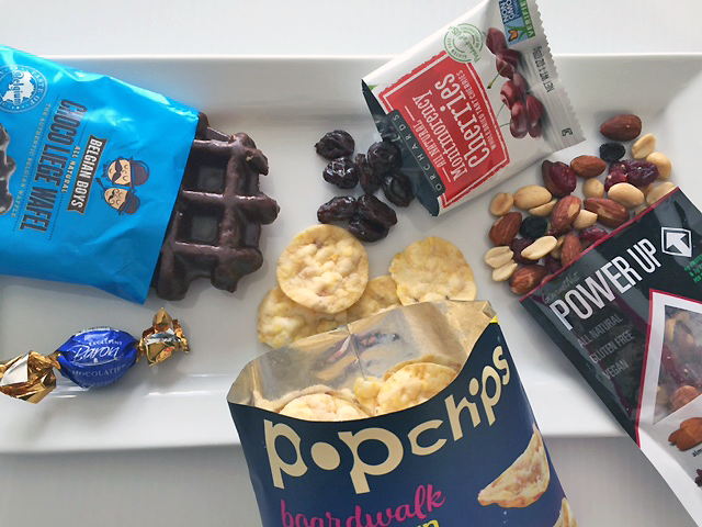 love with food, deluxe box, organic, all-natural, snacks, subscription services, food subscription services, foodie, healthy, fitfam, child hunger, monthly subscription boxes