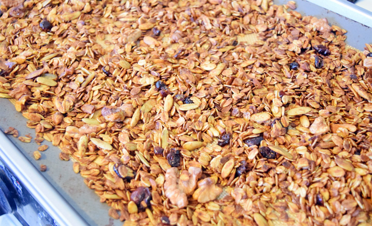 Vegan Trail Mix granola | Finished