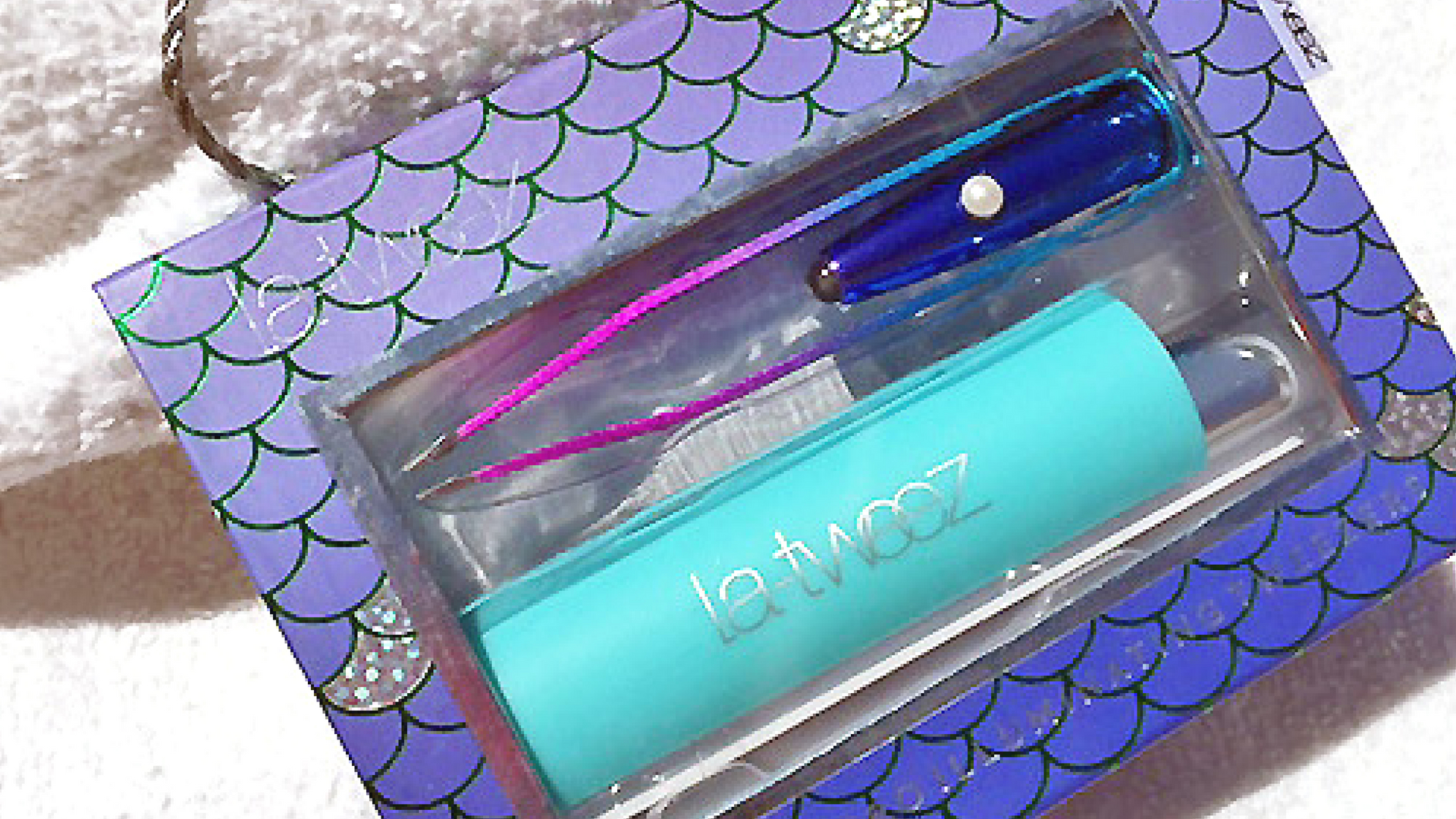 LaTweez, tweezers, best beauty, new products, eyebrows, plucking, beauty gadgets, what's new, mermaid, bblogger, beauty, belleza,