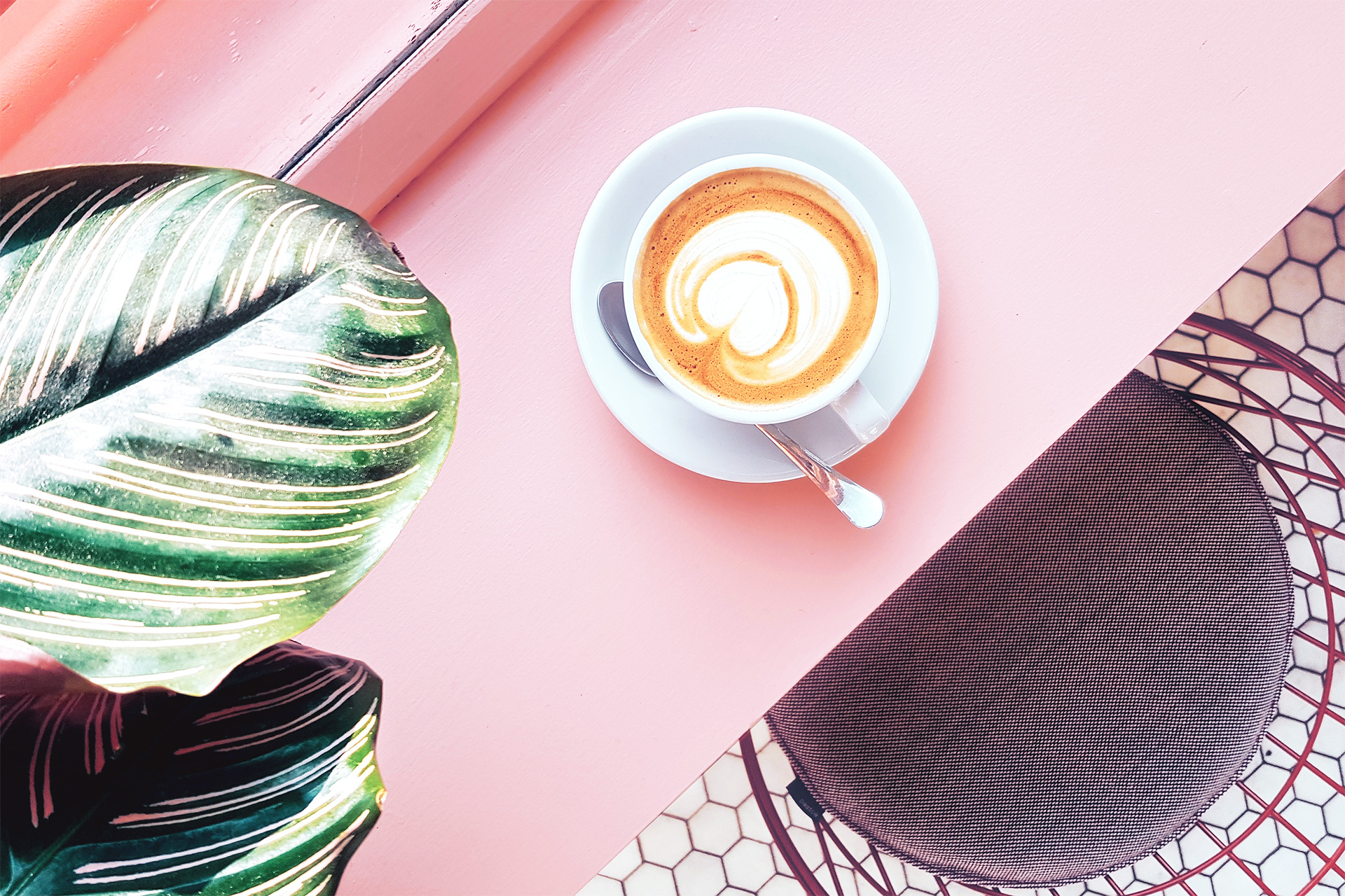 blogger, editor, advice, mental health, social media, deal with social media, Instagram, life advice, influencer, girlboss, how to deal, editor chat, self-love, self care, me time, relaxation, stress,