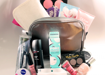 prize pack giveaway beauty holiday new year
