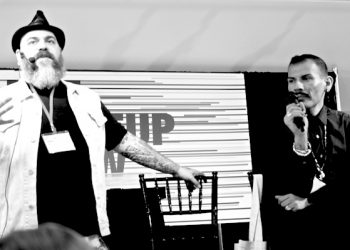 Kit Focus with Celebrity MUAS James Vincent & David Hernandez product how to