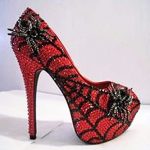 Spiderweb inspired Christian-Dior Pumps geek