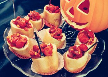 Halloween Bites: Sweet & Spicy Chili Bowls, blogger, foodie, modern chic magazine