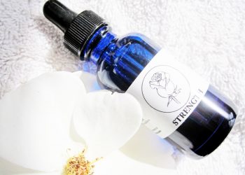flora luna, skincare, healing, handmade, organic, all natural, beauty, beauty brand, strength, florals, National Rose Month, Alisa Gould-Simon, pinterest beauty, bellashoot,