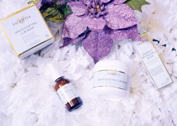 Skin Detoxifying Clay Mask,Valentia Clear Lift Revitalizing Serum, Valentia, beauty, products, review, beauty review, bblogger, bellashoot, skincare, cruelty free, demo, face masks,