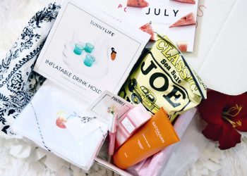 popsugar, shopstyle, shopsense, food, foodie, lifestyle, subscription service, beauty subscription serviice, brows, chips, hair care, inflatables, coasters, emoji, beauty, fashion, scarf, blog, love