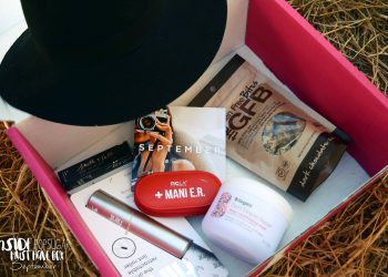 popsugar, shopstyle, shopsense, food, foodie, lifestyle, subscription service, beauty subscription service, hair mask, fashionista, fashion blogger, tips, guide, hair care, vegan, healthy snacks, foodie, floppy hat, fashion wear, beauty, fashion, scarf, blog, love, lip gloss, swatches.