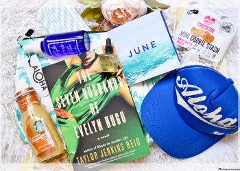 Must have box, Popsugar, beauty, lifestyle, subscription box, home decor, cookies, review, beauty review, bblogger, favorites, products, billabong, belgian boys, captain blankenship, Taylor Jenkins Reid, Meri Meri, Aloha Collection, NCLA, Starbucks, nails, summer, treats, hair care, skin care, trends
