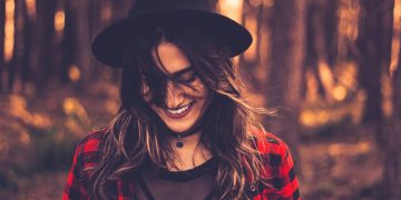 fashion, style, trend, plaid, lookbook, how to wear, style tips, stylist, modern chic magazine,
