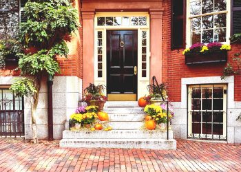 curb appeal, renovation, house improvement, HGTV, decor, home renovations, design, on a budget, home exterior, lifestyle, home, interior design,