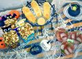 Halloween, Halloween bites, Halloween recipes, recipes, food, drinks, mojitos, finger food, party ideas, appetizers, lifestyle, cooking, Pumpkin Spice, Pumpkin spice popcorn, Strawberry Lemonade Mojitos, Finger rolls on a stick, yummy, Halloween Party ideas, Quick and Easy