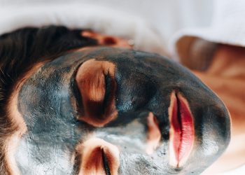 facial, skincare, beauty, lifestyle, all natural, all natural skincare, gentle, self-care, spa, salon, beauty blogger, beauty blog, how to care for your skin after a facial